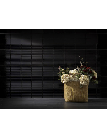 Faianta Drapes Lines