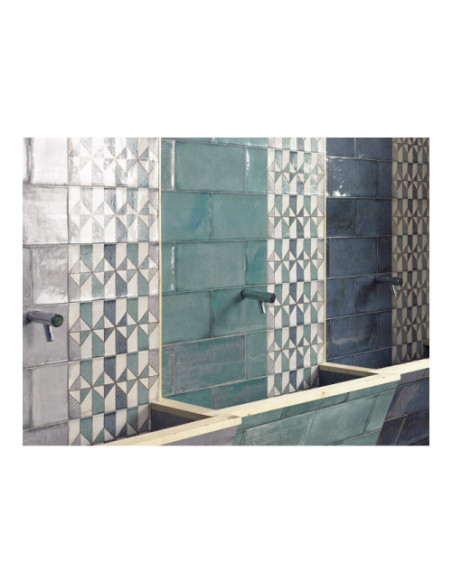 Faianta Esenzia Valentina