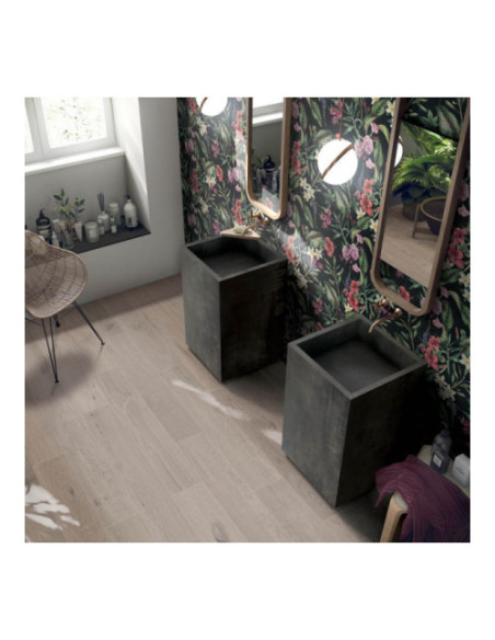 Tropicana Wide & Style