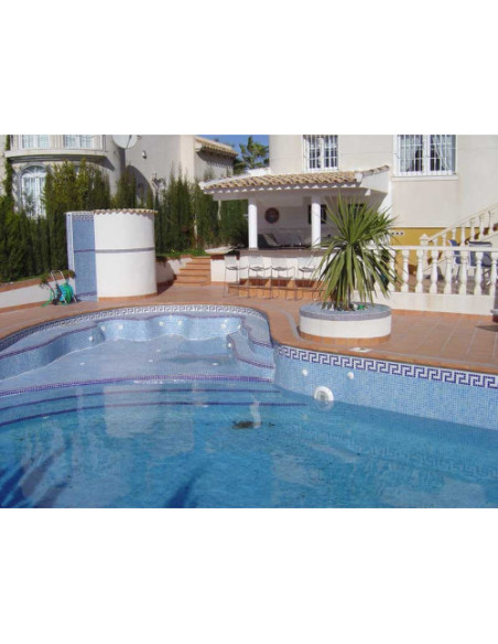 Rodamanto dale si borduri antialunecare pentru piscine