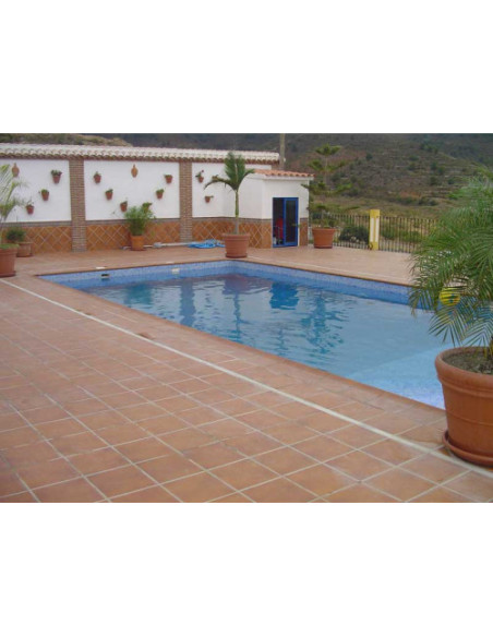 Rodamanto dale si borduri antialunecare pentru piscine