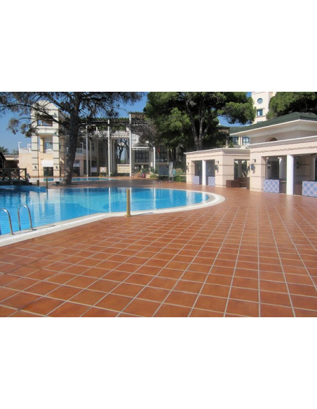 Rodamanto dale si borduri antialunecare pentru piscine