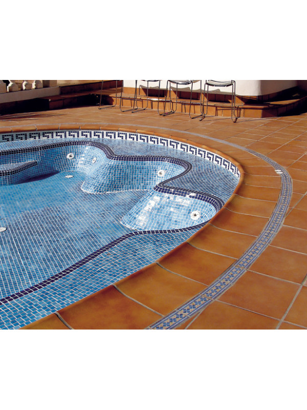 Rodamanto dale si borduri antialunecare pentru piscine