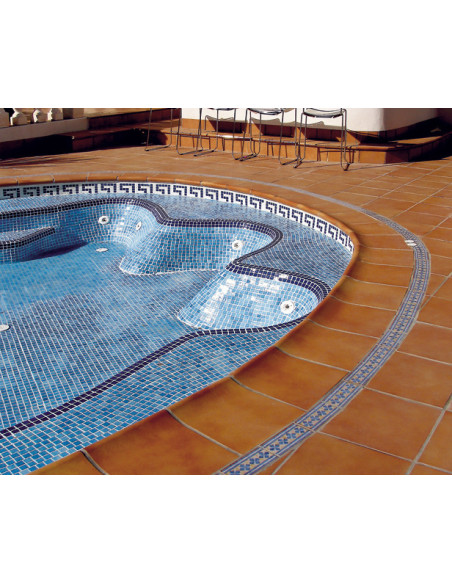 Rodamanto dale si borduri antialunecare pentru piscine